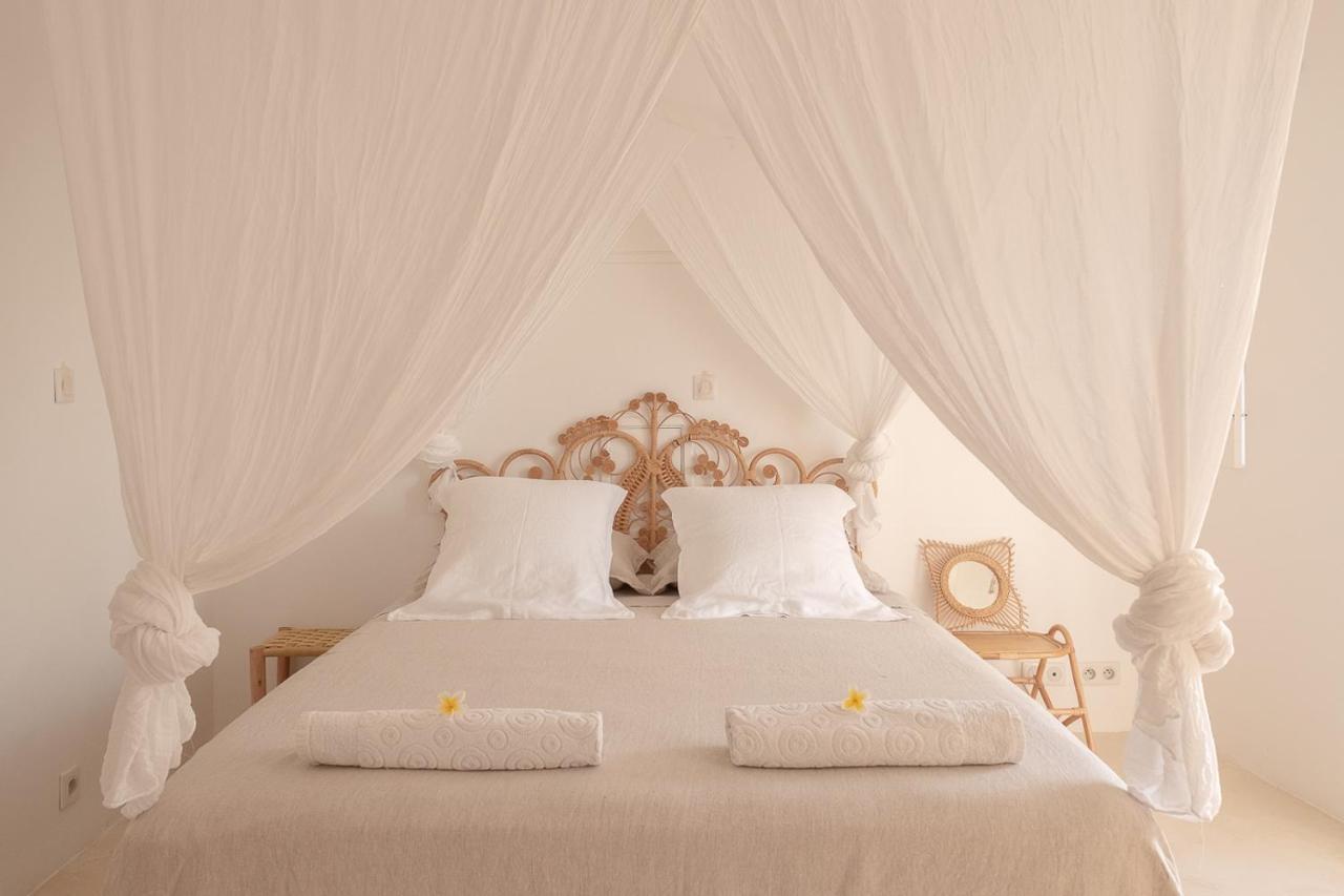 La Kazaka Terre Sainte Bed & Breakfast ภายนอก รูปภาพ