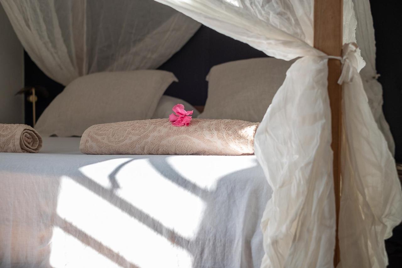 La Kazaka Terre Sainte Bed & Breakfast ภายนอก รูปภาพ
